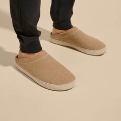 OluKai Men | Hāmani Hulu Men’s Wool Mule Slippers - Oatmeal
