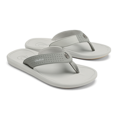 OluKai Men | Ki‘i Men’s Water Ready Beach Sandals - Ash / Sterling