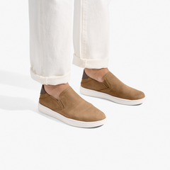 OluKai Women | Pehuea Leather - Sahara / Toffee | Olukai