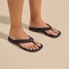 OluKai Women | ‘Ohana Women's Best Selling Beach Sandals - Black