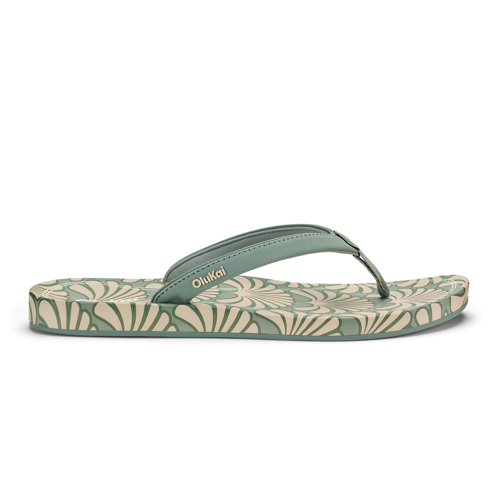 OluKai Women|New Arrivals | ‘Uiki - Silver Pine / Pa‘i