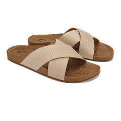OluKai Women | Kipe‘a ‘Olu Women‘s Slide Sandals - Puka / Tan