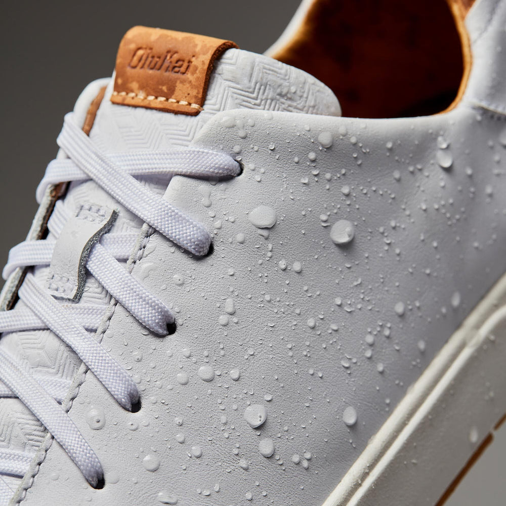 OluKai Men | Lae‘ahi Lī ‘Ili Men's Leather Sneakers - Bright White