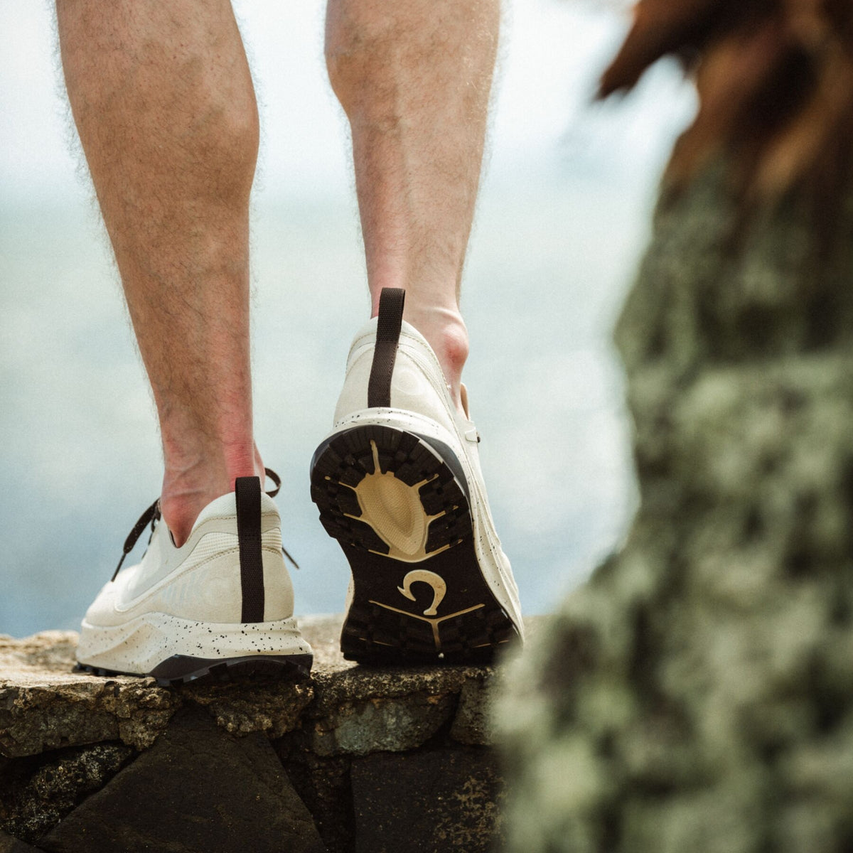 OluKai Men | Makiki - White Sand / Tapa | Olukai