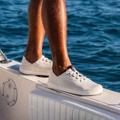 OluKai Men | Moku Pae - White Sand / Trench Blue