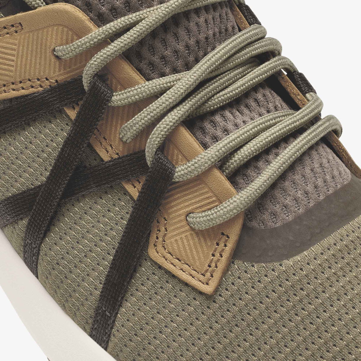 OluKai Men|New Arrivals | Mio Li - Mustang / Dk Java