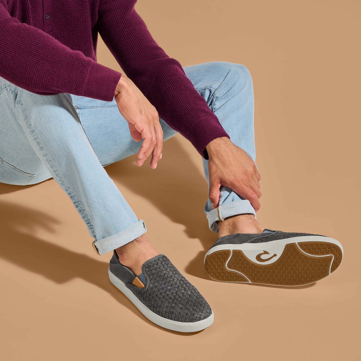 OluKai Men | Lae‘ahi Lauhala Men's Leather Slip-On Sneakers - Ash
