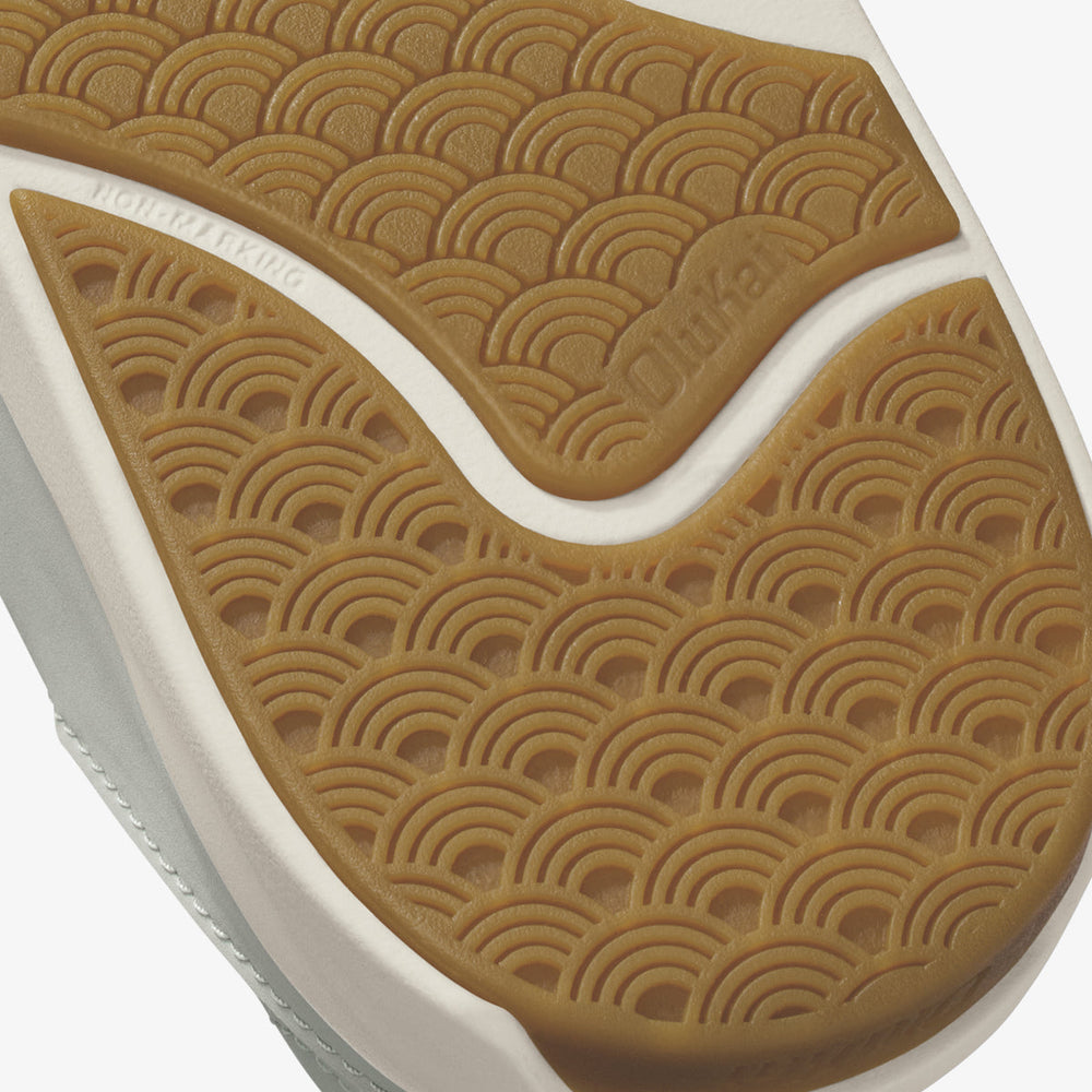 OluKai Men|New Arrivals | Lae'ahi Nui - Cloud Grey / Tan