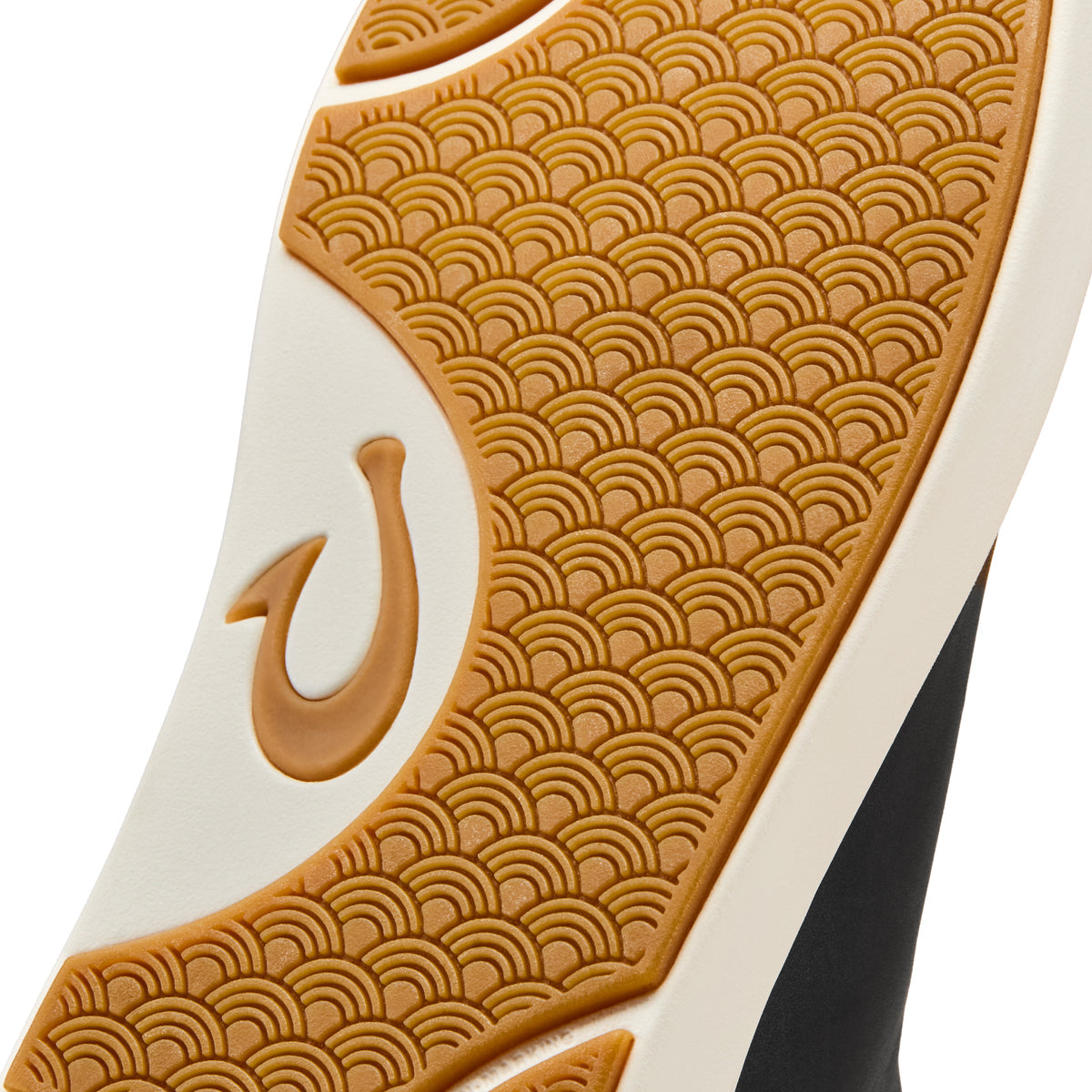 OluKai Men | Lae'ahi Mid - Black / Black