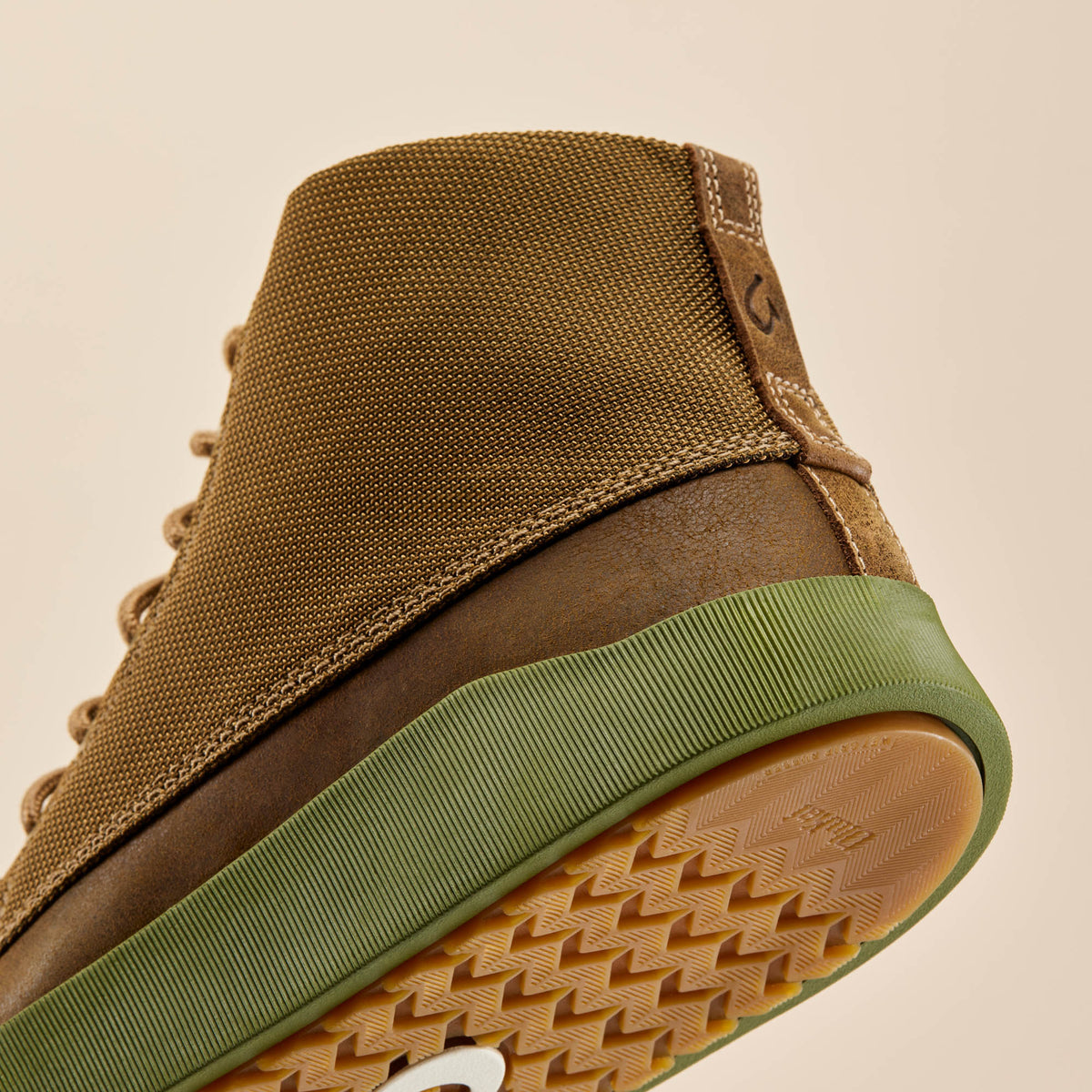 OluKai Men | Mōlina Men’s Waterproof Leather Boots - Mustang Hanu