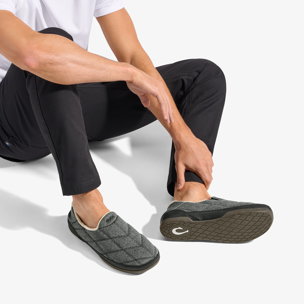 OluKai Men | Puku'i - Dark Shadow / Lava Rock