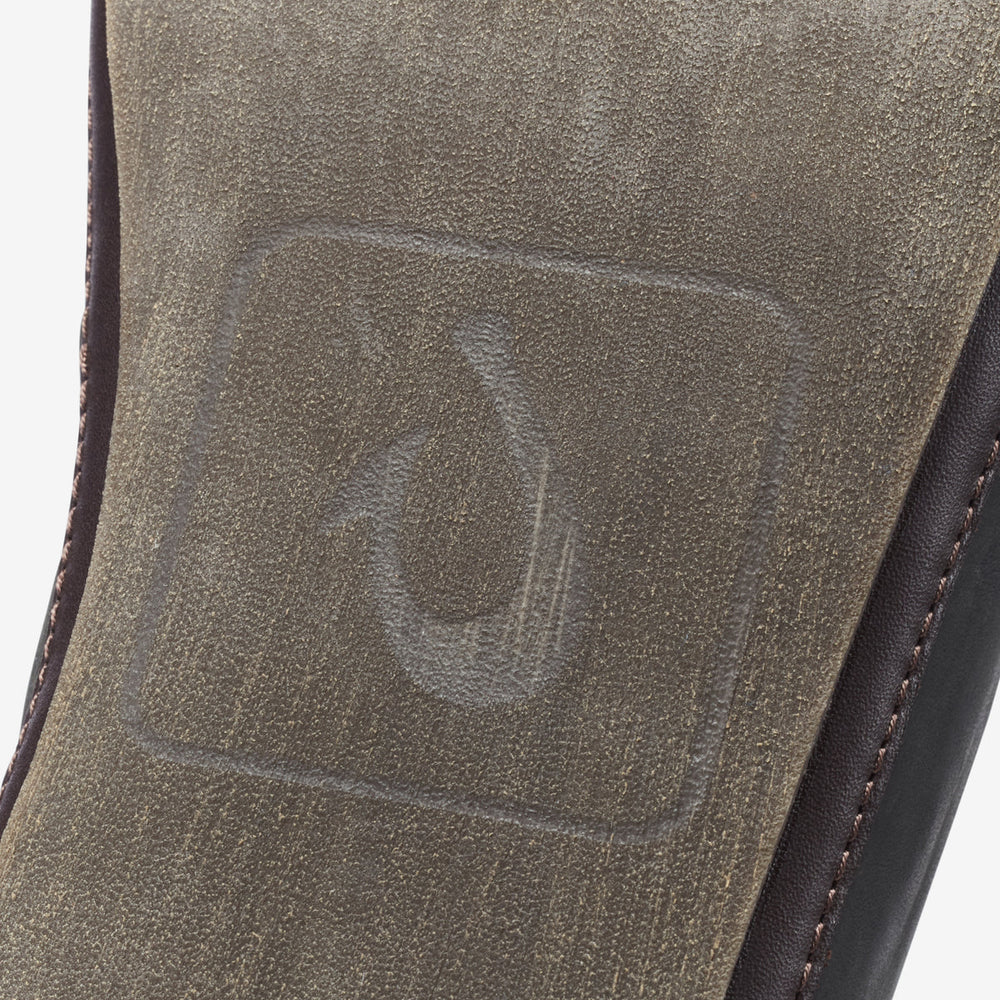 OluKai Men | Moloā Slipper - Black / Dk Java