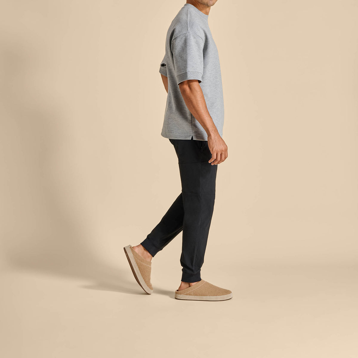 OluKai Men | Hāmani Hulu Men’s Wool Mule Slippers - Oatmeal