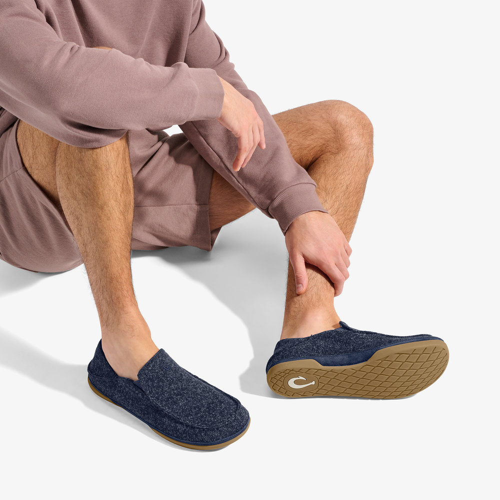 OluKai Men | Moloā Hulu Men’s Wool Slippers - Trench Blue