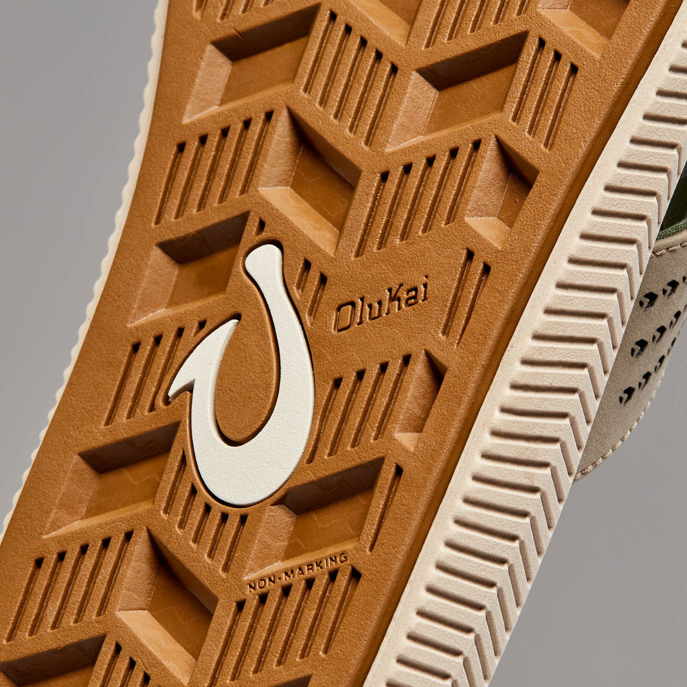 OluKai Men | Ulele Men's Water-Ready Beach Sandals - Clay / Mustang