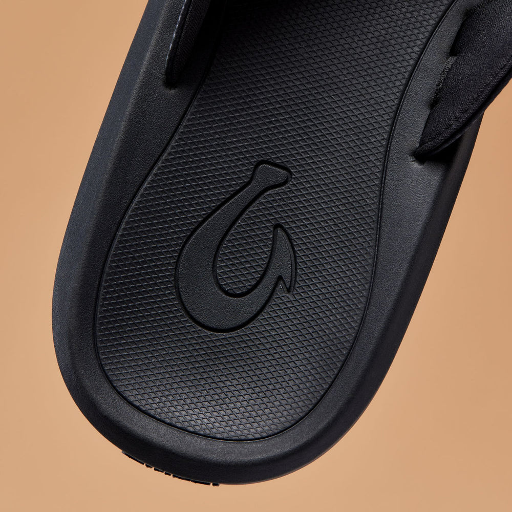 OluKai Men | Ki‘i Men’s Water Ready Beach Sandals - Lava Rock / Bold Blue