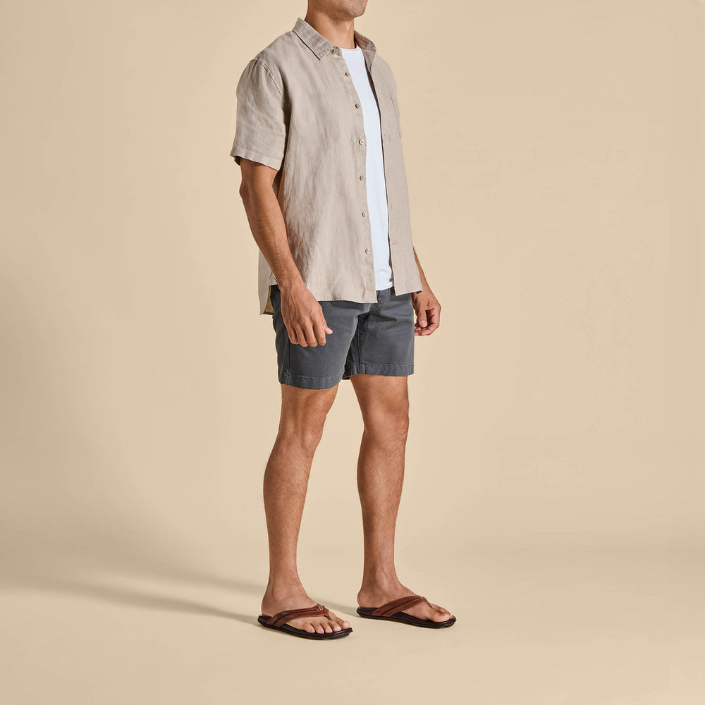 OluKai Men | Mea Ola Men's Leather Sandals - Tan / Dark Java