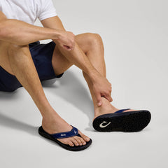 OluKai Men | ‘Ohana Men's Beach Sandals - Navy / Onyx