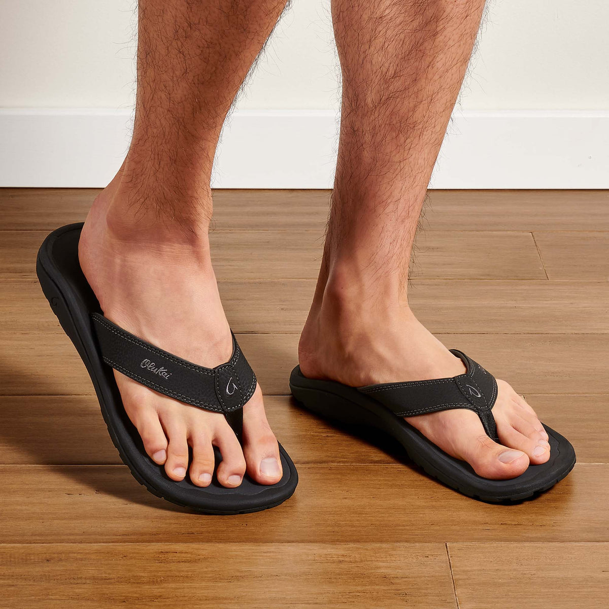 OluKai Men | OluKai ‘Ohana - Black / Dark Shadow | Men's Beach Sandals