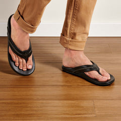OluKai Men | OluKai Mea Ola - Black | Men's Leather Beach Sandals