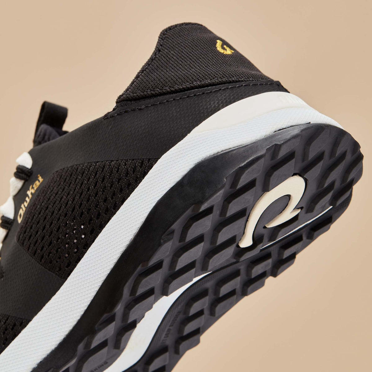 OluKai Women | Huia Women’s Athleisure Shoes - Black