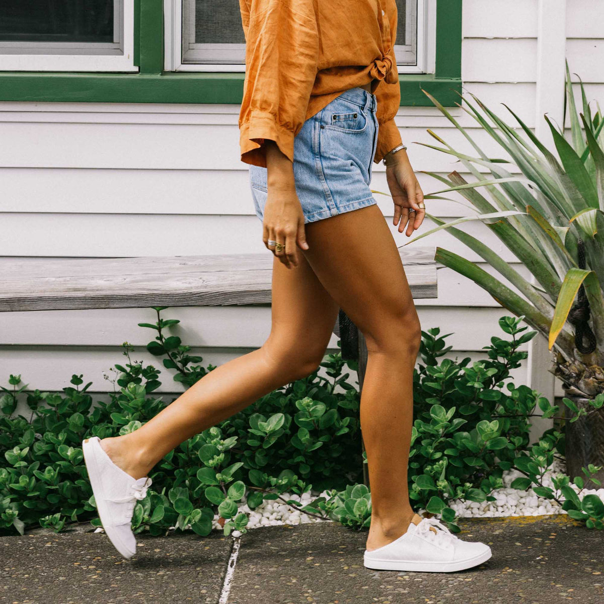 OluKai Women | Pehuea Lī Women's Sneakers - White