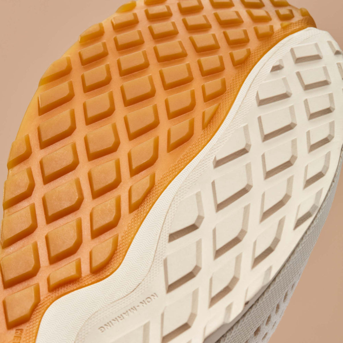 OluKai Women | Wailuku Women’s Athletic Shoes - Off White
