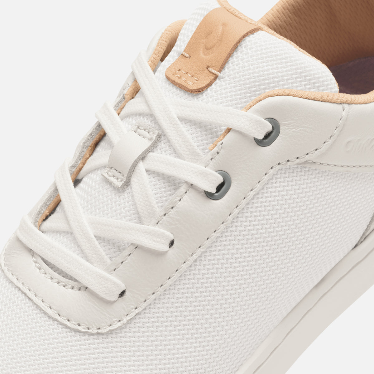 OluKai Women|New Arrivals | Kiahuna - Bright White / Cantalope