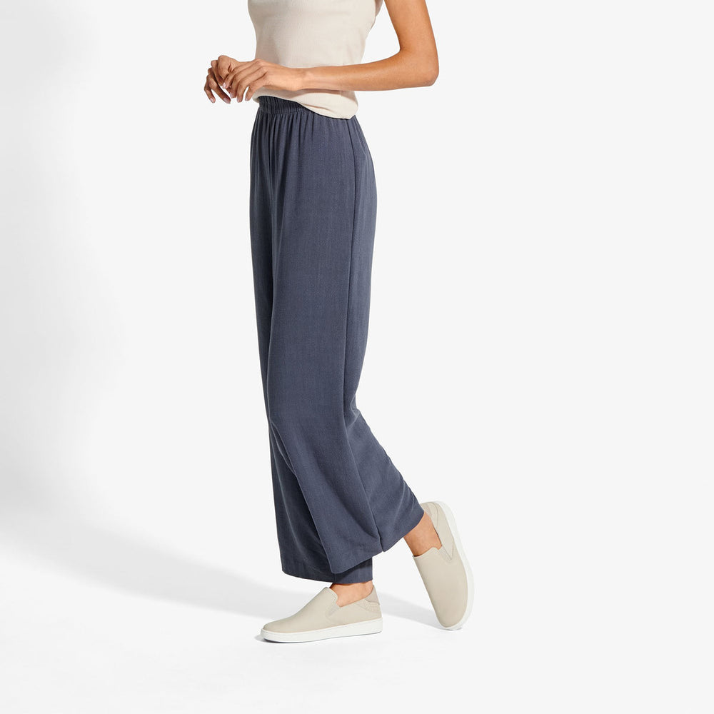 OluKai Women|New Arrivals | Pehuea Leather - Tapa / Ecru