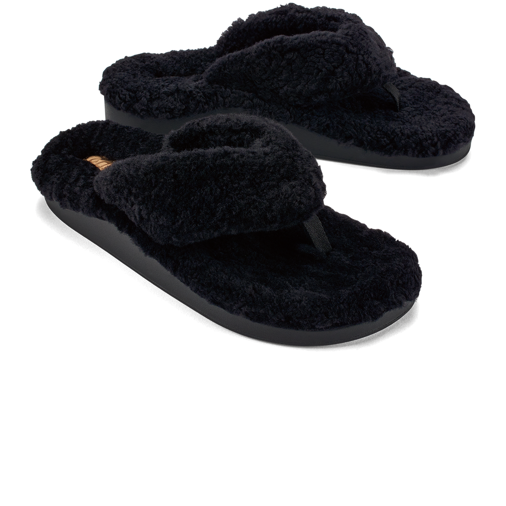 OluKai Women | Kīpe'a Heu Women‘s Flip Flop Slippers - Black