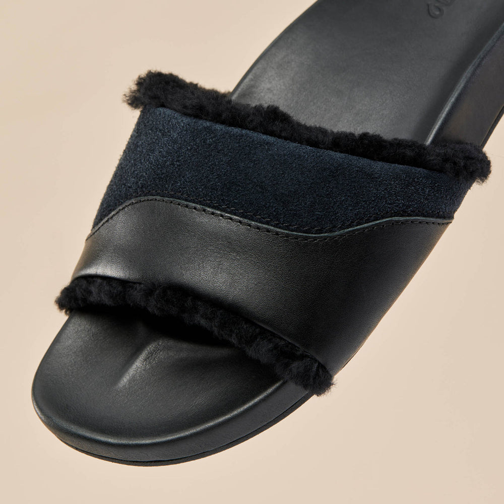 OluKai Women | Hō‘ala Slide Women’s Slide Slipper Sandals - Black