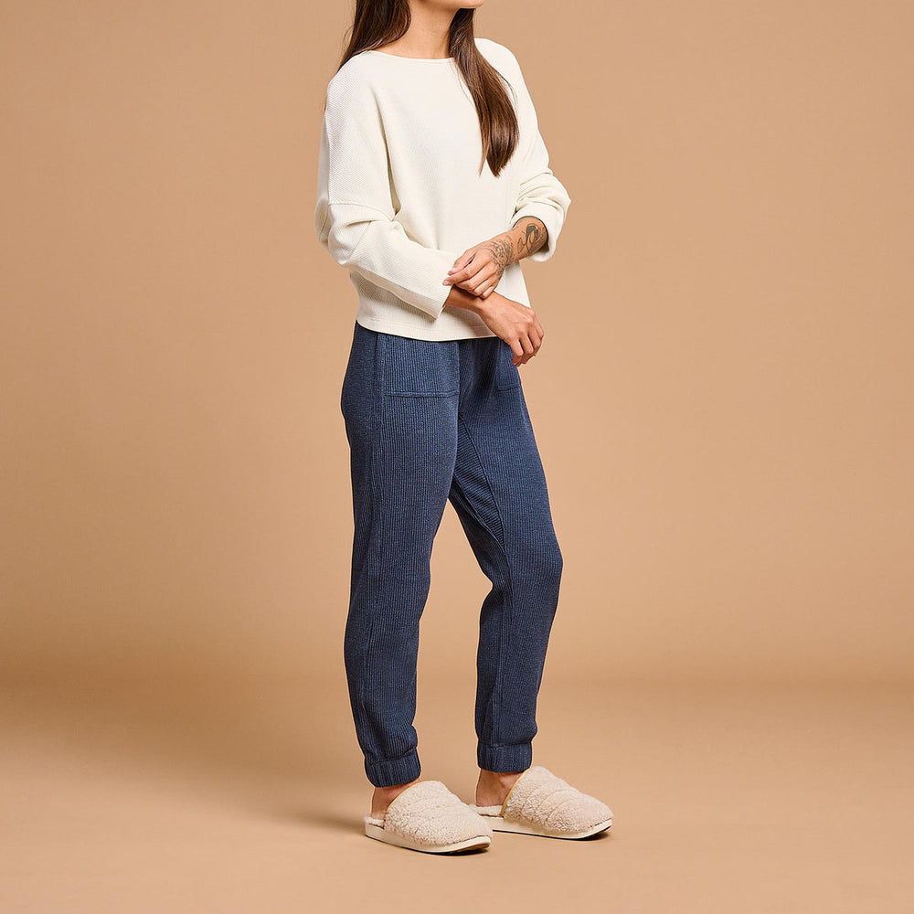 OluKai Women | Pūpū Mua Women’s Shearling Mule Slipper - Tapa
