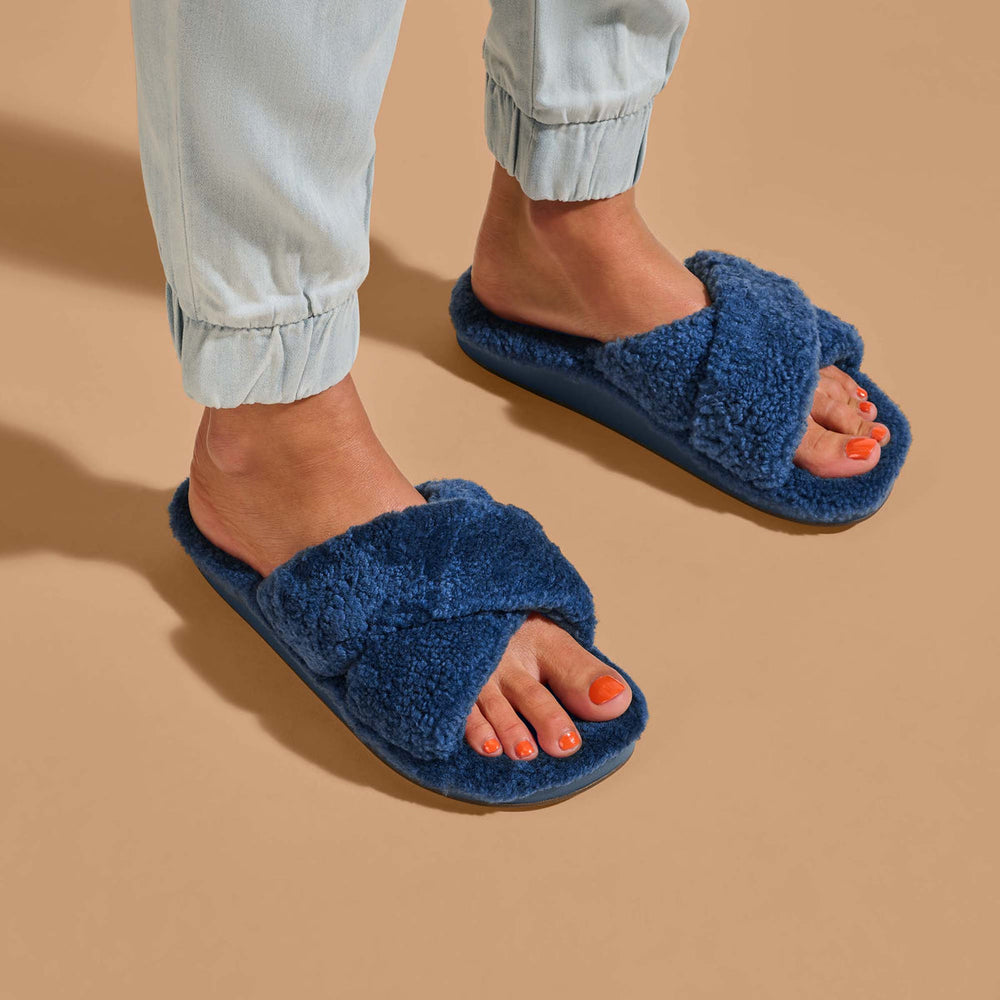 OluKai Women | Hila Heu Women’s Slide Slipper Sandals - Moonlit Ocean