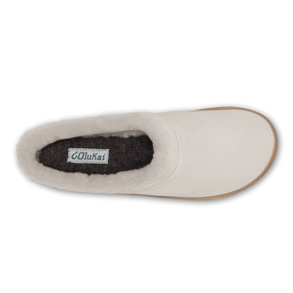 OluKai Women | Mani - Puka / Golden Sand
