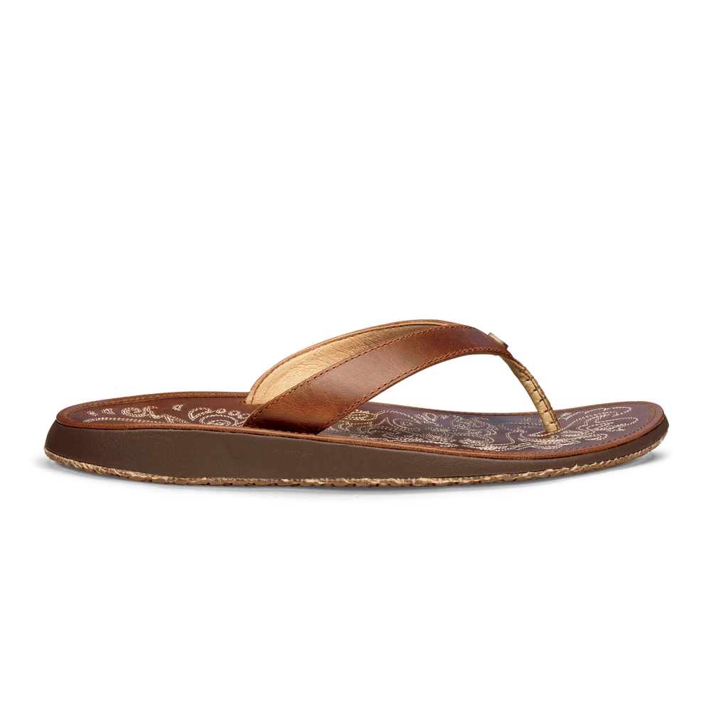 OluKai Women | Paniolo Women’s Leather Beach Flip Flops - Natural