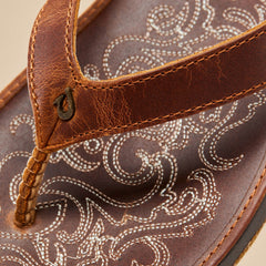 OluKai Women | Paniolo Women’s Leather Beach Flip Flops - Natural