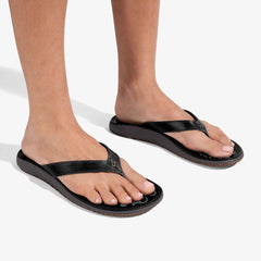 OluKai Women|New Arrivals | Paniolo - Onyx / Onyx