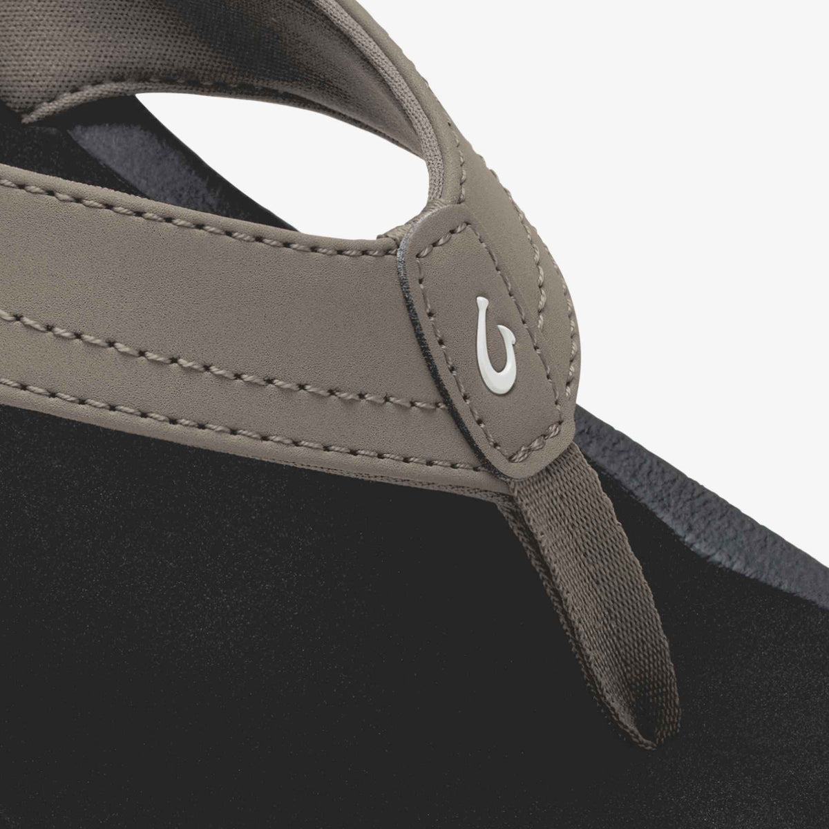 OluKai Women|New Arrivals | ‘Ohana - Warm Taupe / Black