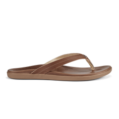 OluKai Women | Honu Women’s Leather Beach Sandals - Tan