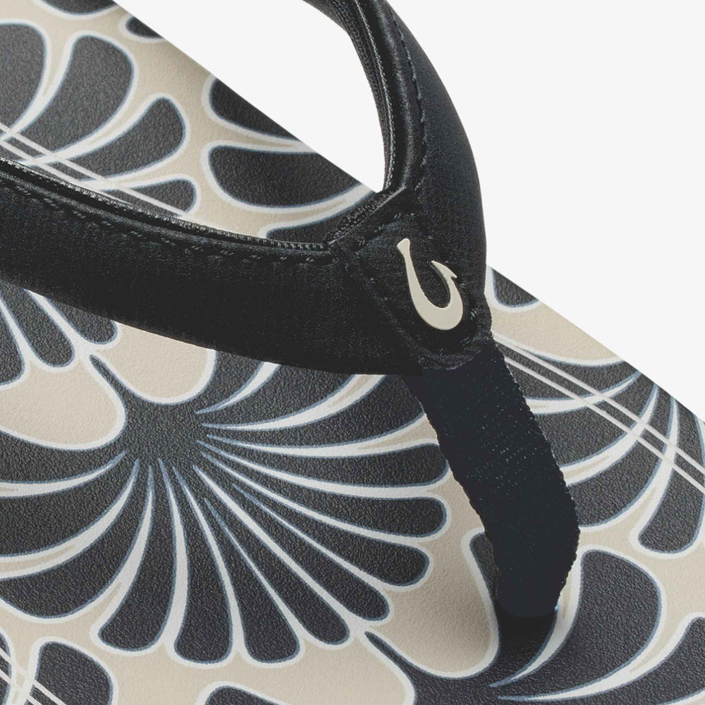 OluKai Women|New Arrivals | ‘Uiki - Black / Pa‘i