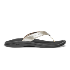 OluKai Women | OluKai ‘Ohana - Bubbly / Black | Women's Beach Sandals
