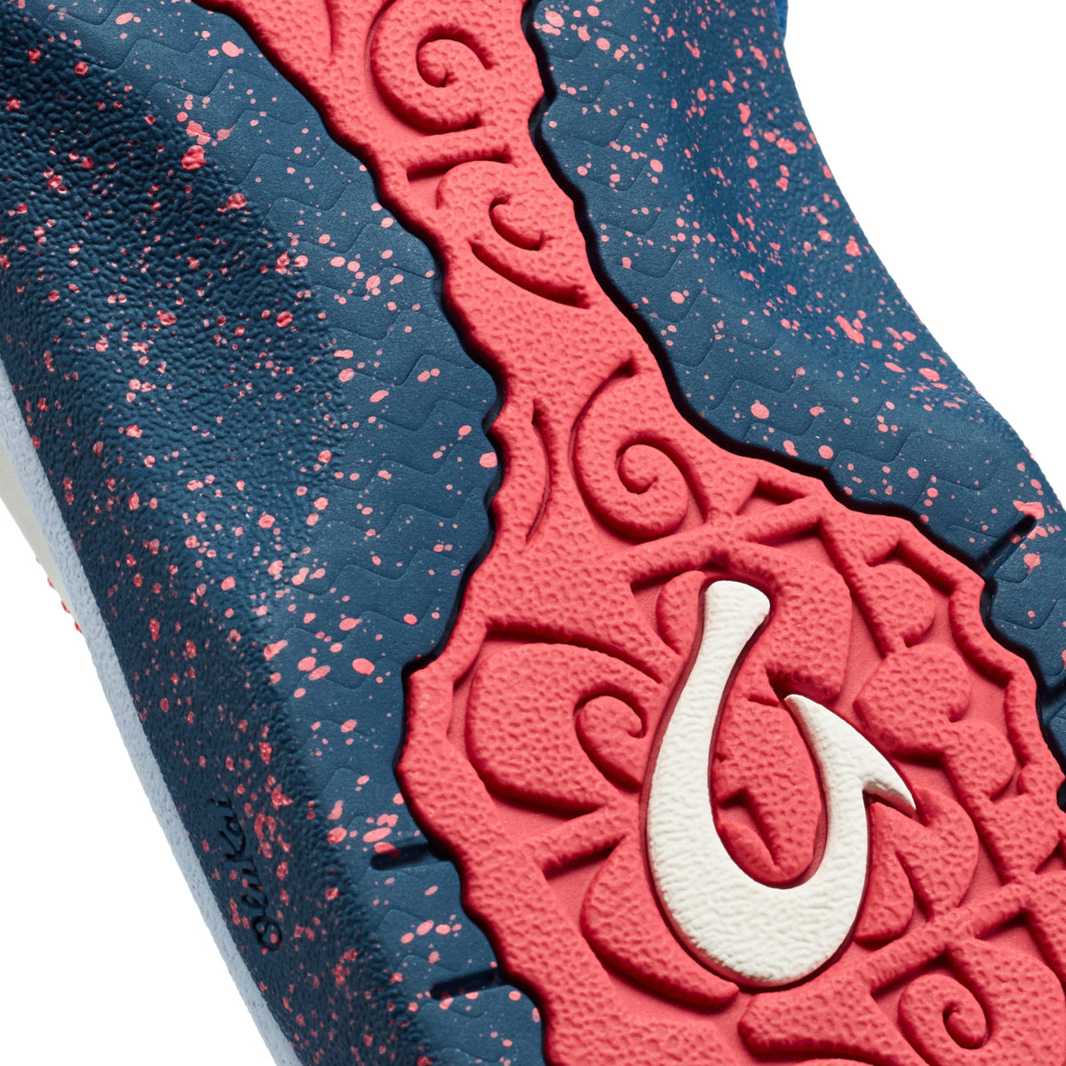 OluKai Women | ‘Ohana - Bright White / Ocean Blue