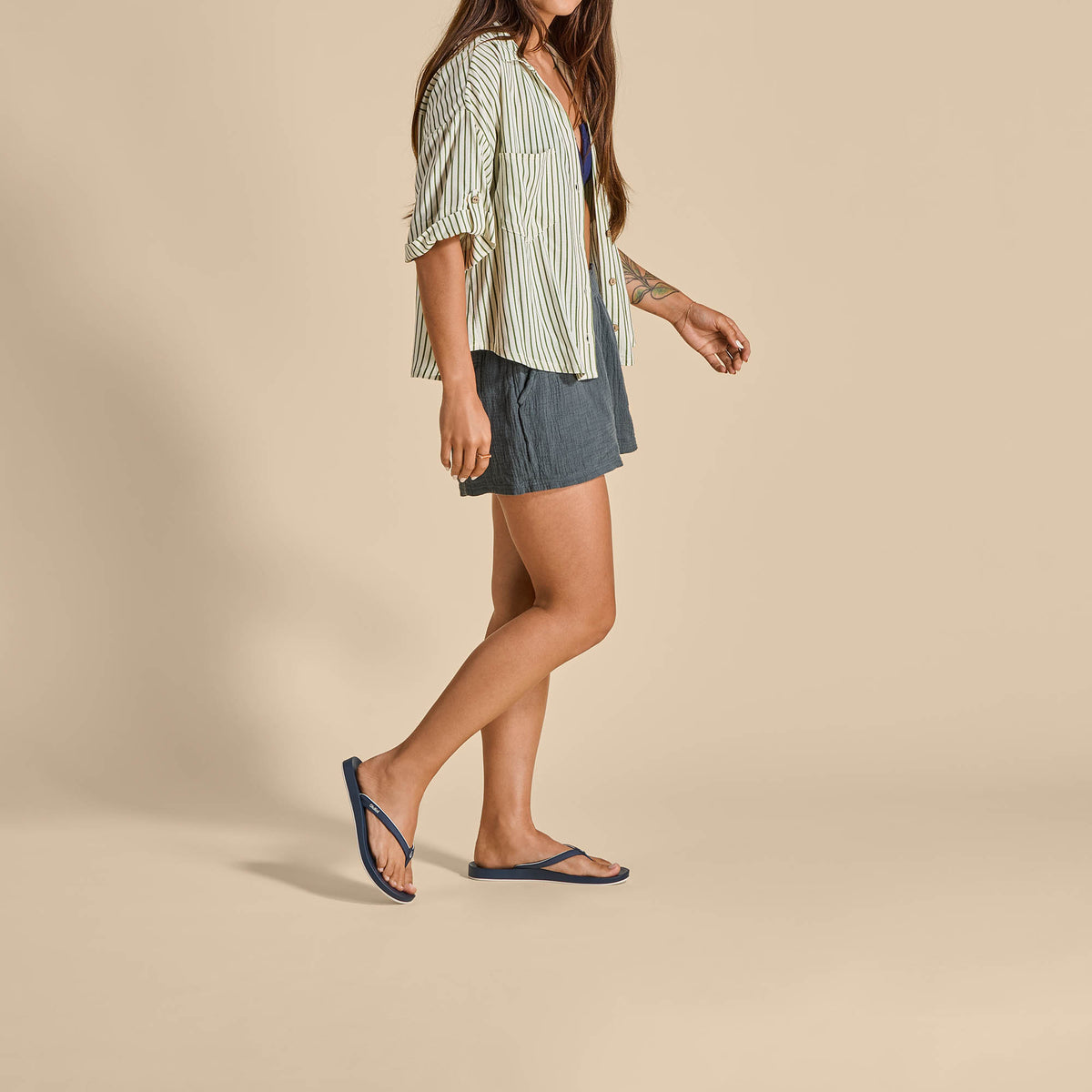 OluKai Women | ‘Uiki Women’s Everyday Beach Sandals - Mood Indigo
