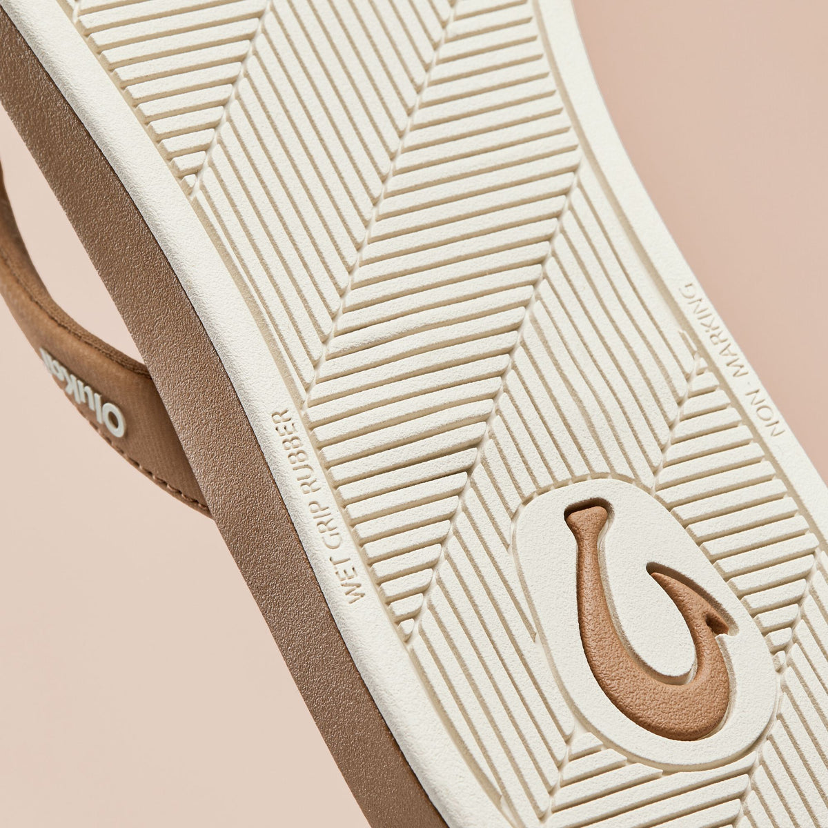 OluKai Women | ‘Uiki Women’s Everyday Beach Sandals - Warm Sand