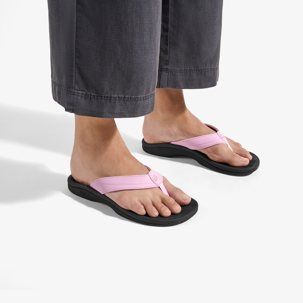 OluKai Women | ‘Ohana Women's Beach Sandals - Paradise Pink / Lava Rock