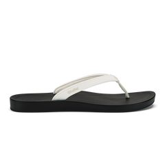 OluKai Women | ‘Uiki Women’s Everyday Beach Sandals - Bright White / Lava Rock