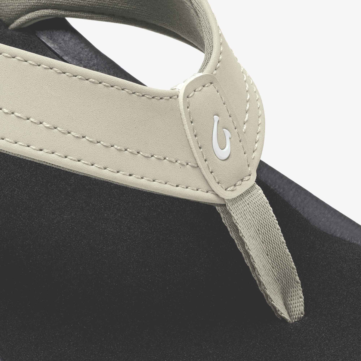 OluKai Women|New Arrivals | ‘Ohana - Ecru / Black