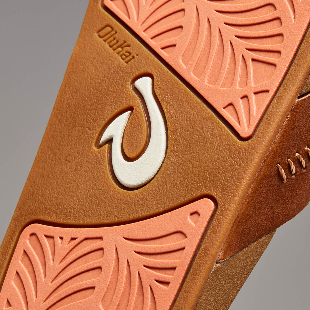 OluKai Women | Kipe‘a ‘Olu Women‘s Slide Sandals - Sahara