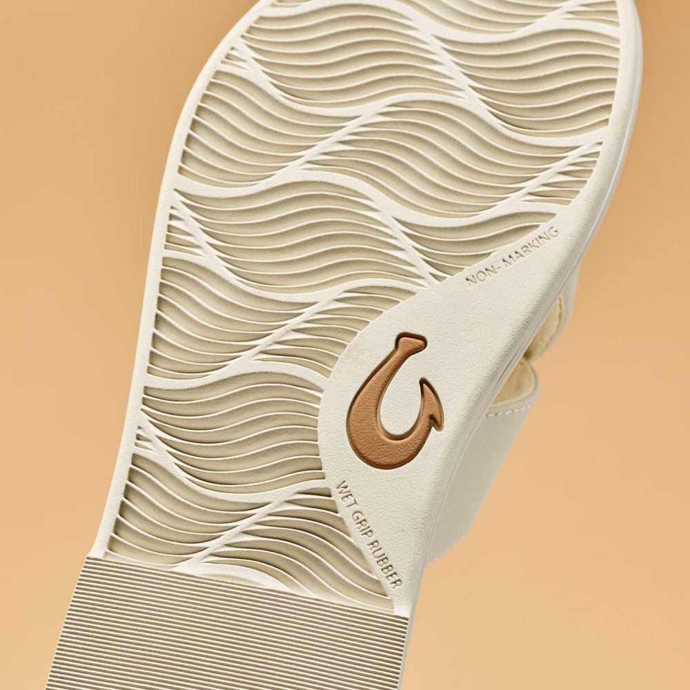 OluKai Women | La‘i Slide Women’s Slide Beach Sandals - White Sand