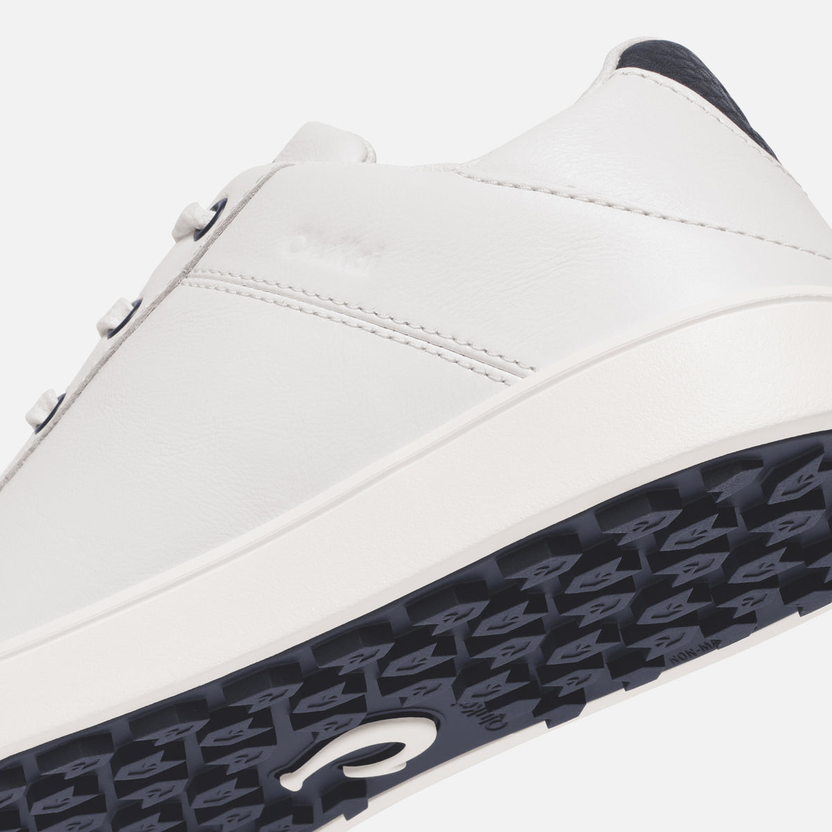 OluKai Women|New Arrivals | Puakea - Bright White / Trench Blue